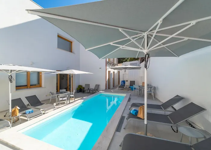 Nuova -Luxury Rooms & Apartment-